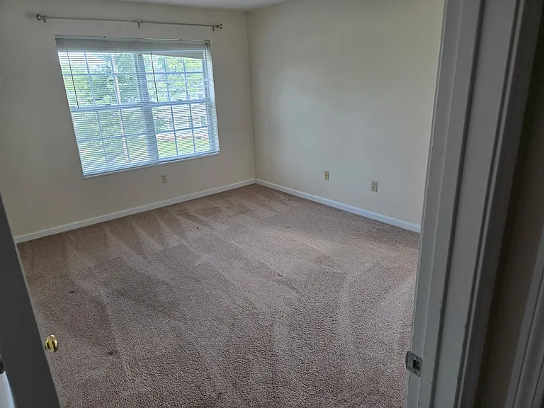 13 N Harbor St #13A — Photo 4