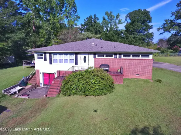 670 Glenwood Rd, Alexander City, AL 35010