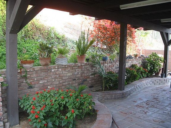 Very Private Back Yard