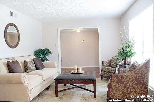 5th image of 12931 Queens Forest St