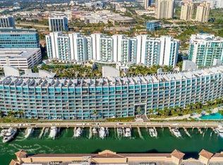 Artech Residences At Aven, Aventura, FL 33180