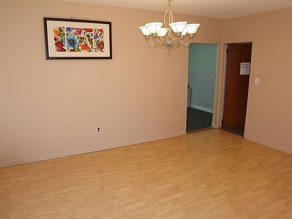4th image of 1542 Cropsey Ave