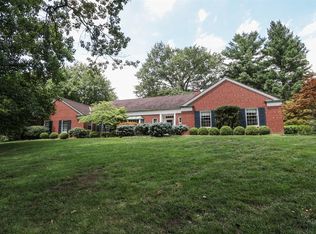 1001 Rookwood Dr, Cincinnati, OH 45208