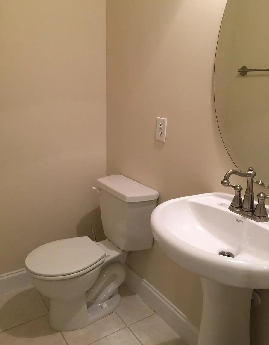 1401 Coopershill Drive — Photo 4