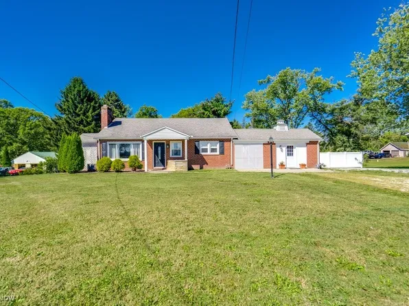 5157 Union Ave NE, Homeworth, OH 44634