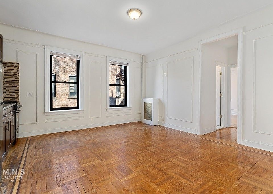 1st image of 2 Seaman Ave #4L