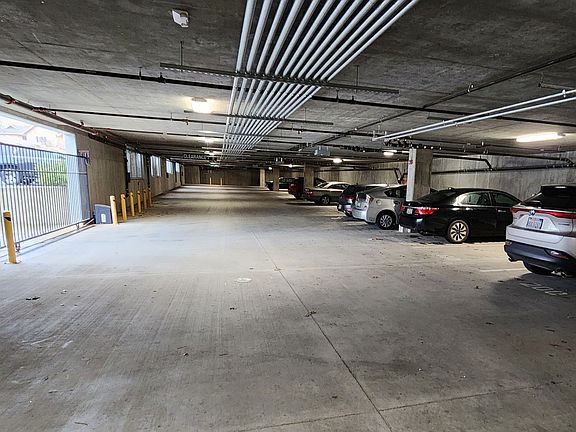 2nd image of 961 Gravenstein Hwy S #250