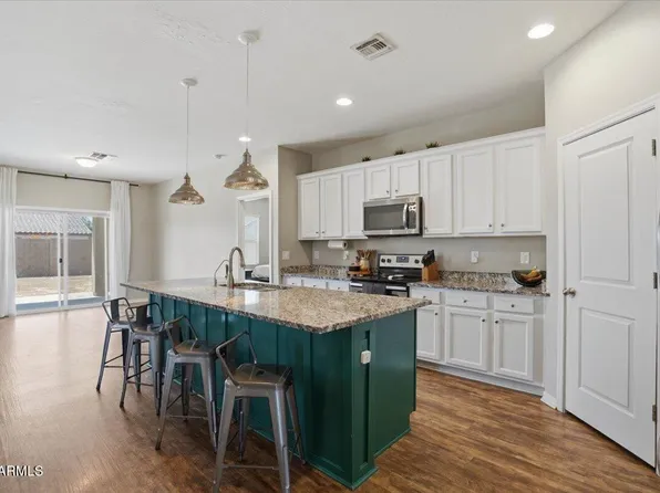 2809 E RENEGADE Trail, San Tan Valley, AZ 85143