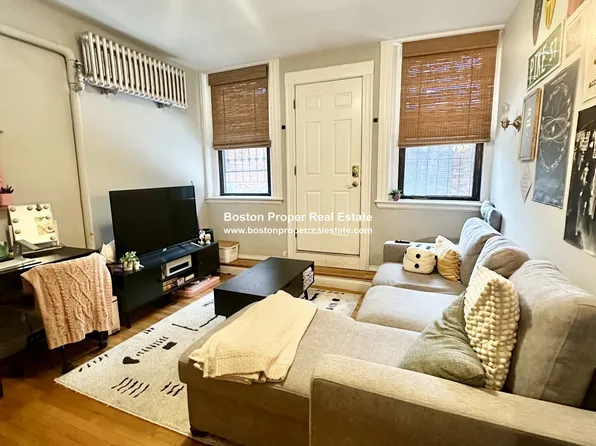 583 Beacon St, Boston, MA
