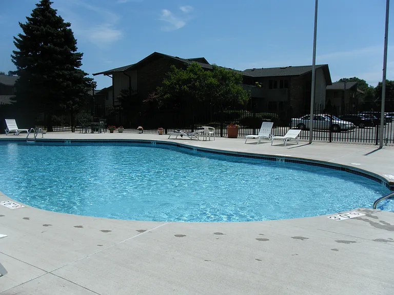 Windpoint Apartments — Photo 7
