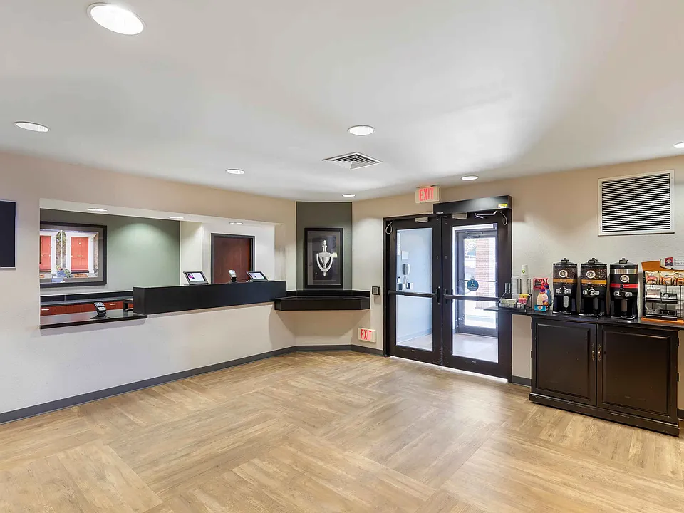 Lobby and Guest Check-in