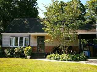 64 Kime Ave, North Babylon, NY 11703
