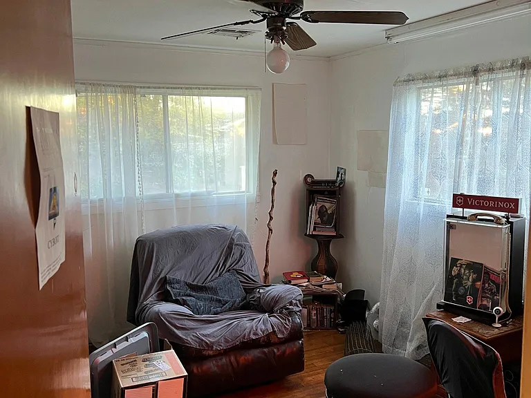 608 S Montgomery St — Photo 8