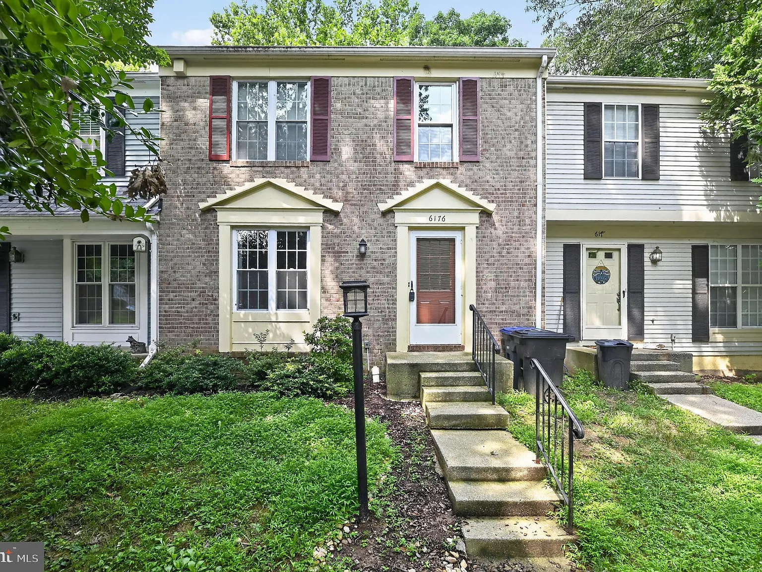 4 bed, 3.5 bath, 1276 sqft, $3,600 — Photo 3