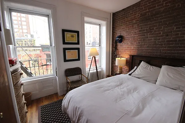 Rented by Compass | media 28