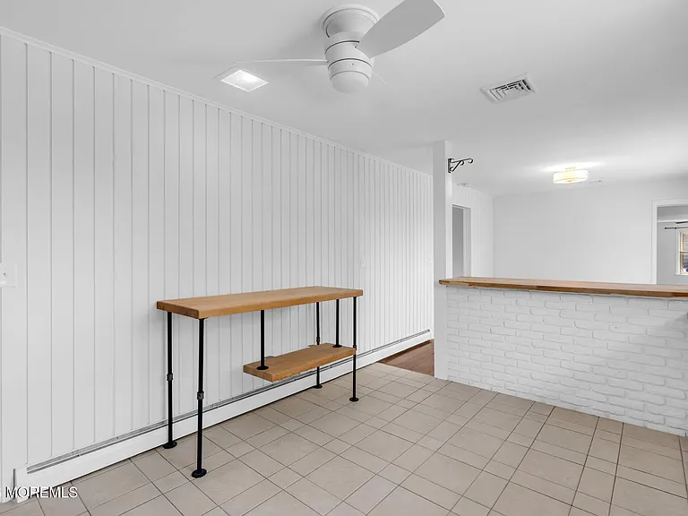 10 Harbour Way — Photo 16