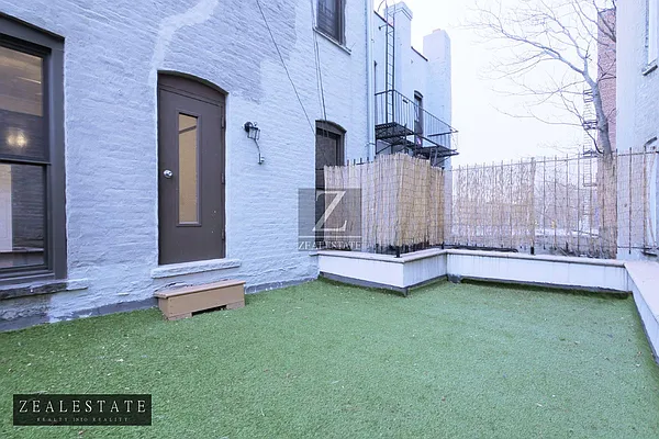 Rented by ZealEstate Group Inc | media 32