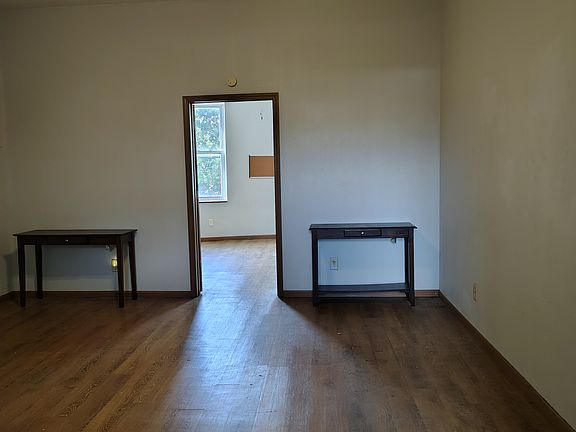 2nd image of 3612 S Broadway #3612