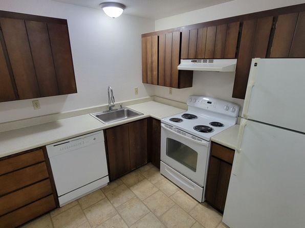 322 9th Ave SE APT 3