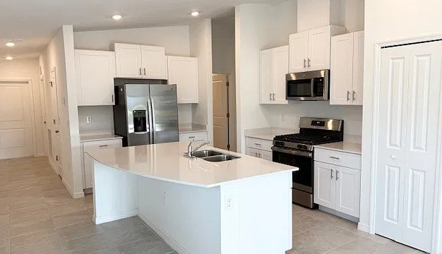3 bed, 1450 sqft, $2,925 — Photo 3