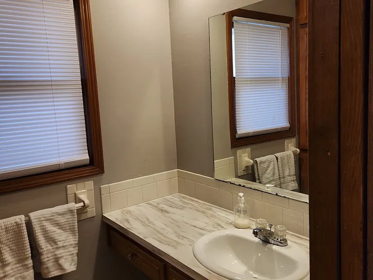 1633 E Lark St #2 — Photo 7