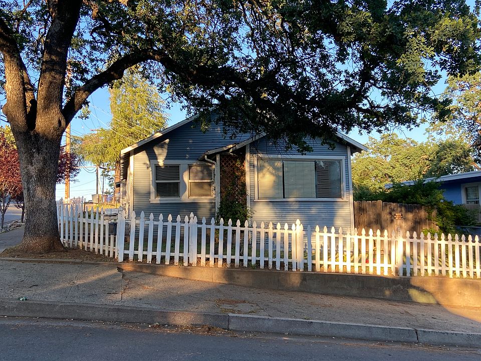 1st image of 1305 Magnolia Ave