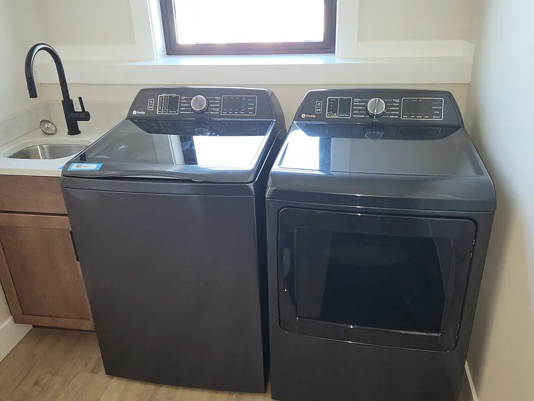 Washer & Dryer