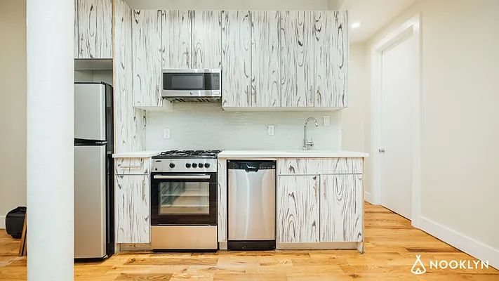 Rented by Nooklyn NYC LLC | media 12