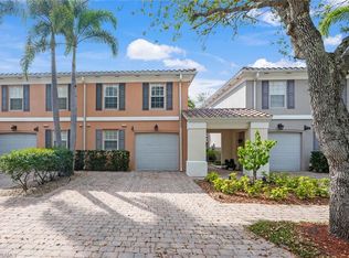 5417 Cove Cir #112, Naples, FL 34119