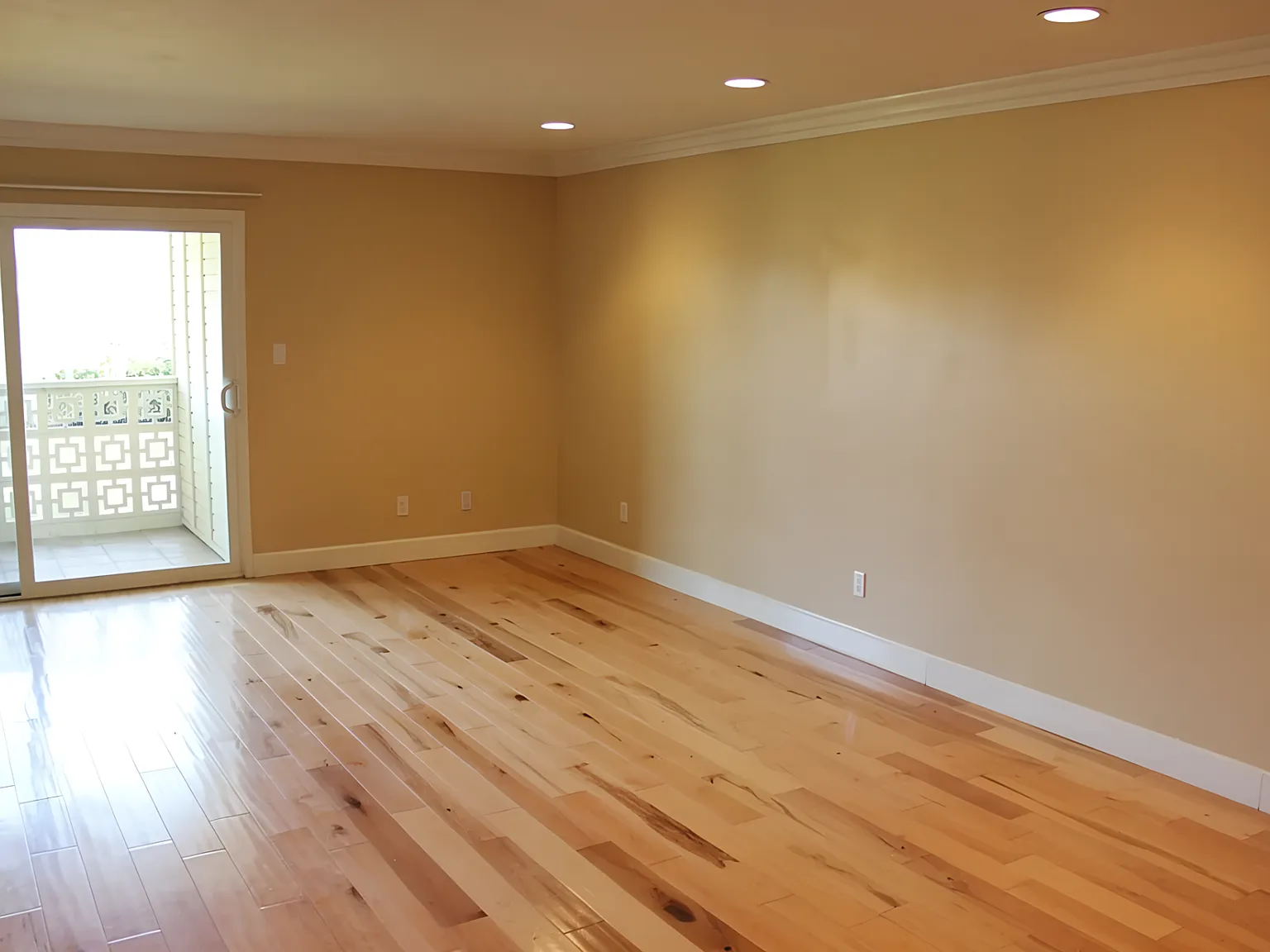 2 bed, 1200 sqft, $3,200 — Photo 4