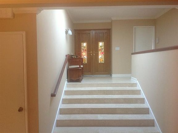 5th image of 4535 Benhurst Ave