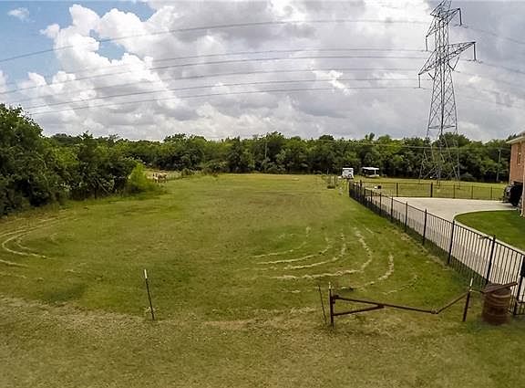 2nd image of 7007 Winthorp Dr