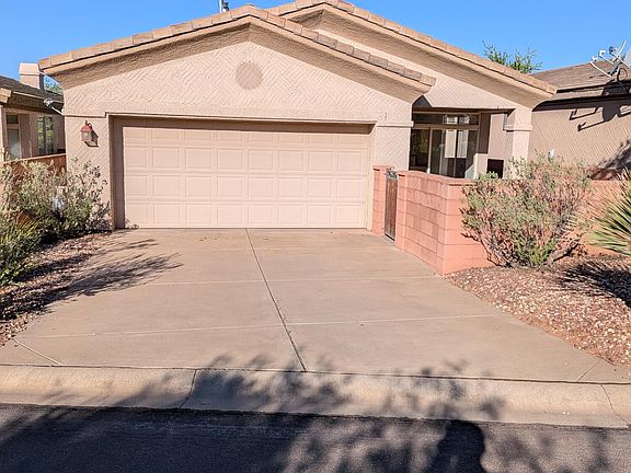 3rd image of 2166 N Canyon Greens Dr