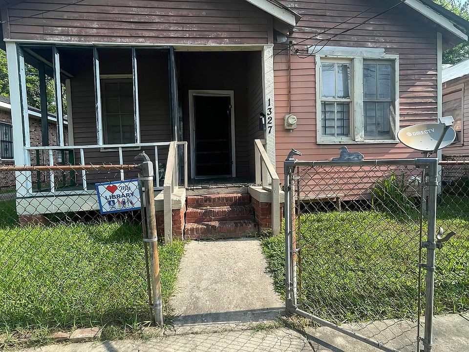 1st image of 1327 Julia St