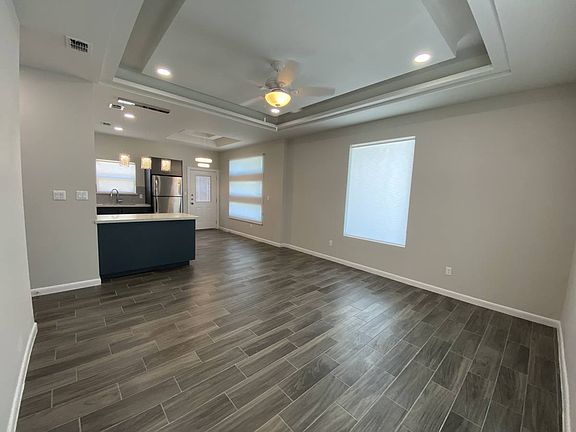 3rd image of 1709 Angelica Dr