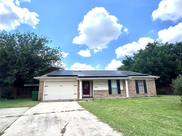5733 Judie Ct, Haltom City, TX 76148