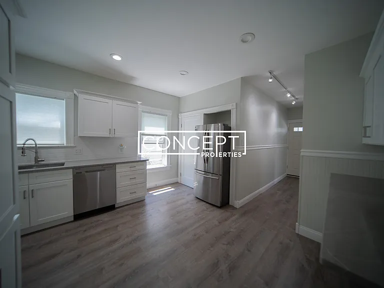 14 Richardson St #1 — Photo 7