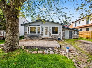 1210 Sunrise Park St, Howell, MI 48843