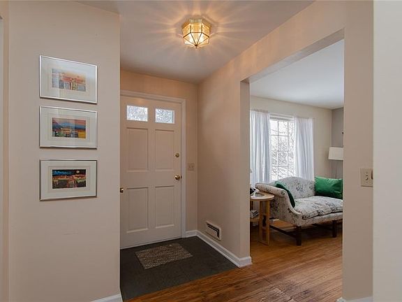 2nd image of 11 Smallwood Dr