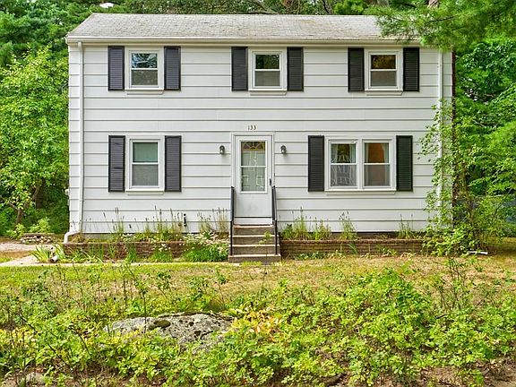 3rd image of 133 Blackstone St