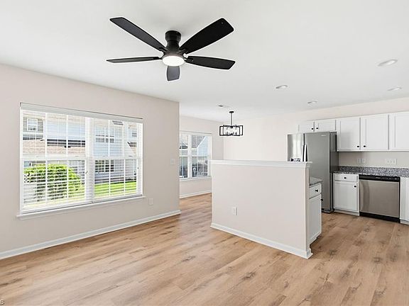 4th image of 116 Goldfinch Ave