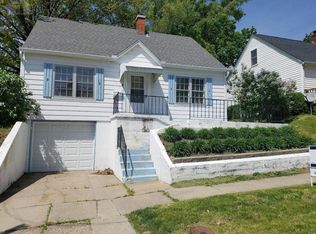 619 5th St, Fort Madison, IA 52627