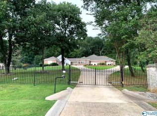 3980 High Mountain Rd NE, Huntsville, AL 35811