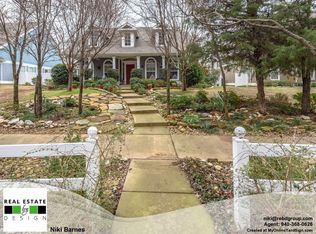 2104 Dr Sanders Rd, Aubrey, TX 76227