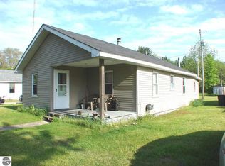 5437 W Greendale Ct, Mt Pleasant, MI 48858