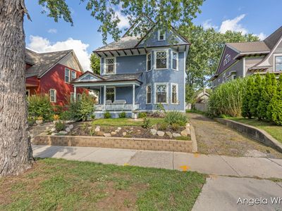 710 College Ave SE, Grand Rapids, MI, 49503