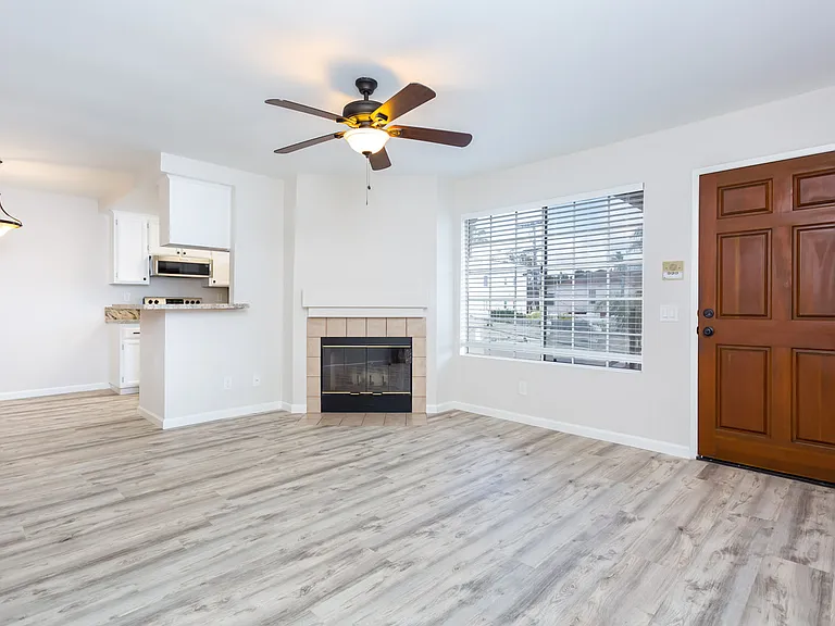 4163 Cleveland Ave #6 — Photo 2