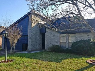 13 Ranch House Loop, Angleton, TX 77515