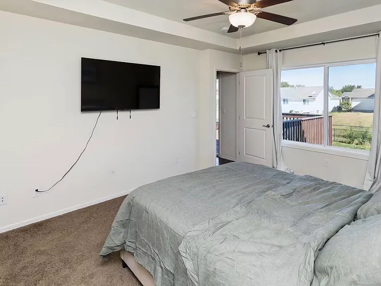 4614 E Valdez Dr #DES — Photo 11