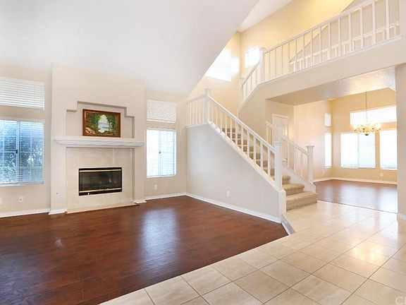 4th image of 32280 Corte Coronado
